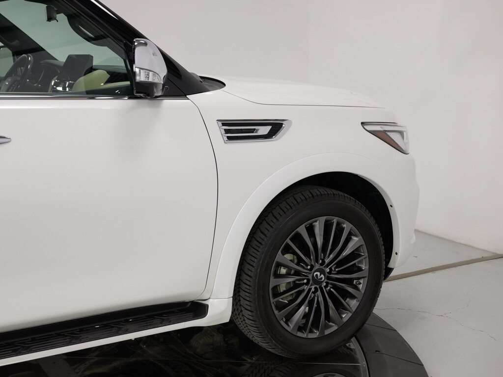 2024 INFINITI QX80 Sensory AWD $91K MSRP   - Photo 17 - Sarasota, FL 34243