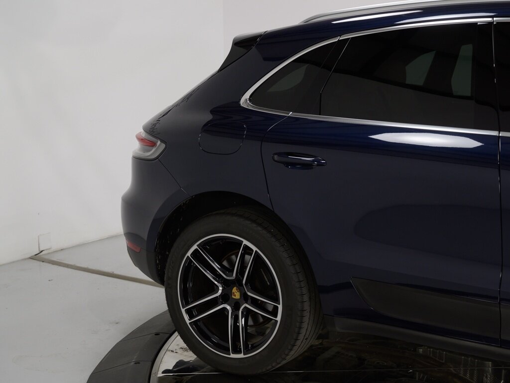 2021 Porsche Macan Premium Pkg Plus Black 20 " Macan Turbo Wheels   - Photo 28 - Sarasota, FL 34243