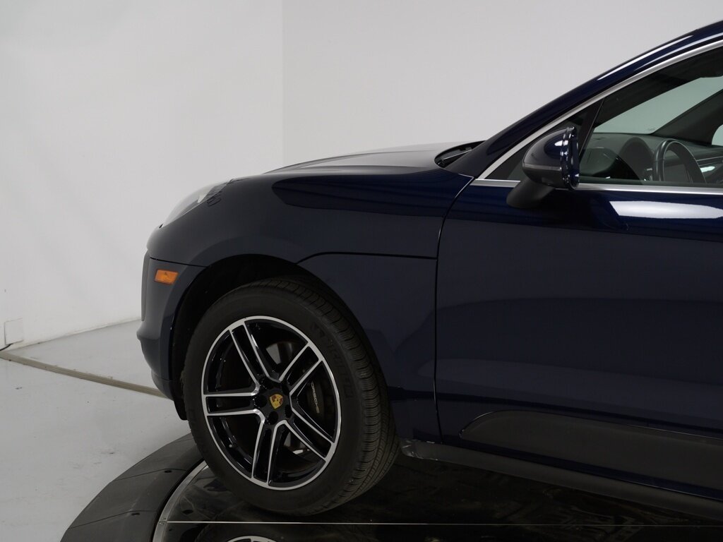 2021 Porsche Macan Premium Pkg Plus Black 20 " Macan Turbo Wheels   - Photo 18 - Sarasota, FL 34243