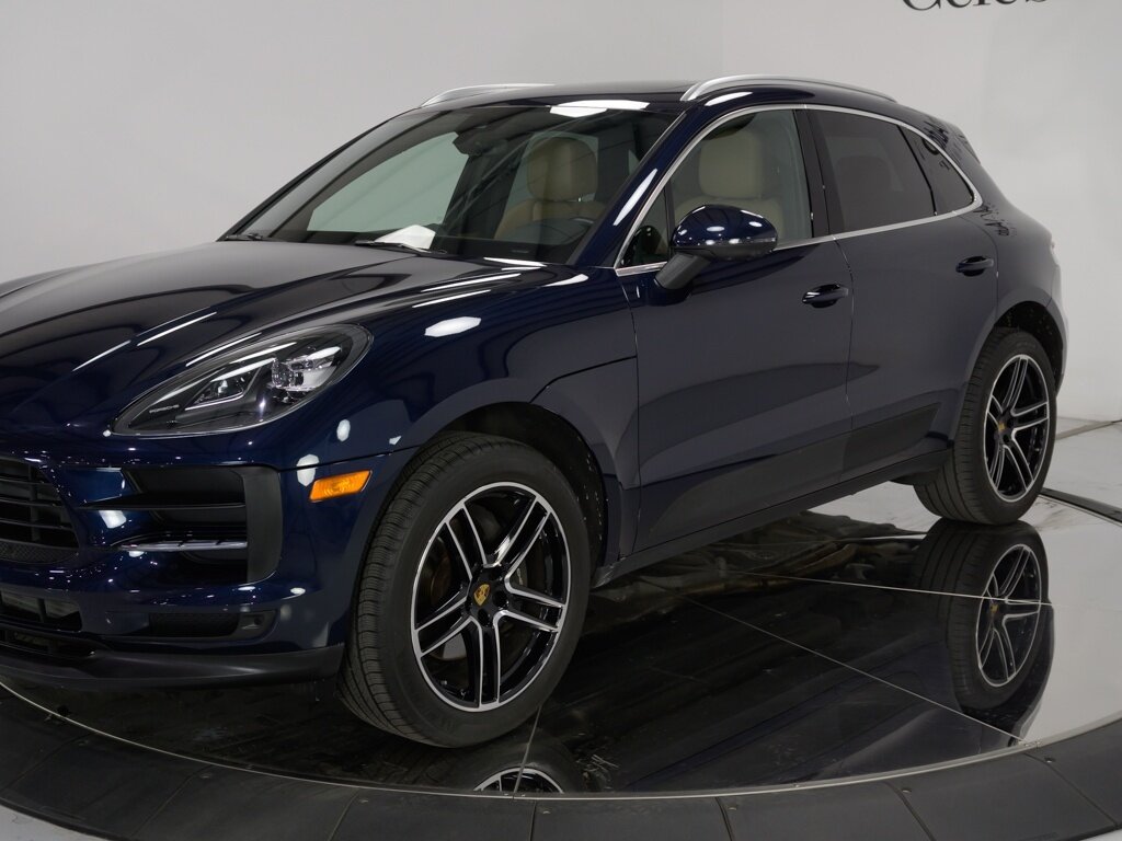 2021 Porsche Macan Premium Pkg Plus Black 20 " Macan Turbo Wheels   - Photo 12 - Sarasota, FL 34243