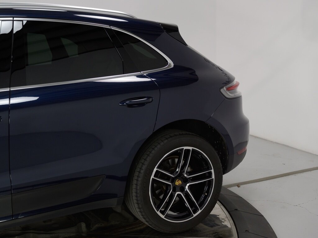 2021 Porsche Macan Premium Pkg Plus Black 20 " Macan Turbo Wheels   - Photo 29 - Sarasota, FL 34243