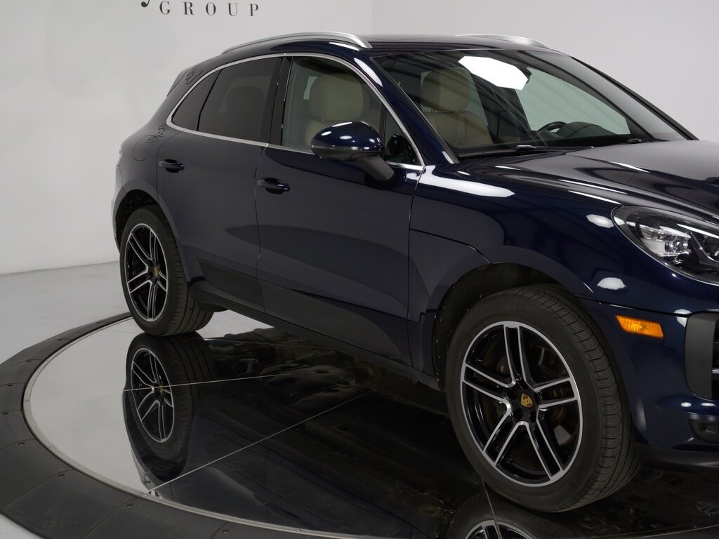 2021 Porsche Macan Premium Pkg Plus Black 20 " Macan Turbo Wheels   - Photo 13 - Sarasota, FL 34243