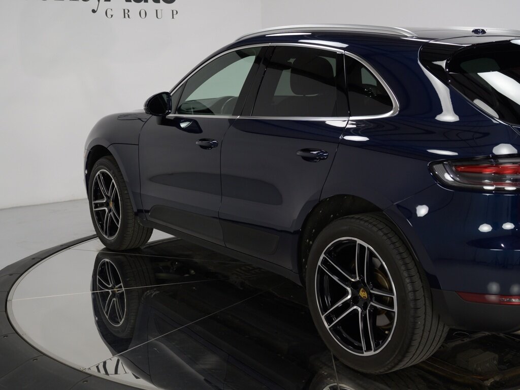 2021 Porsche Macan Premium Pkg Plus Black 20 " Macan Turbo Wheels   - Photo 25 - Sarasota, FL 34243