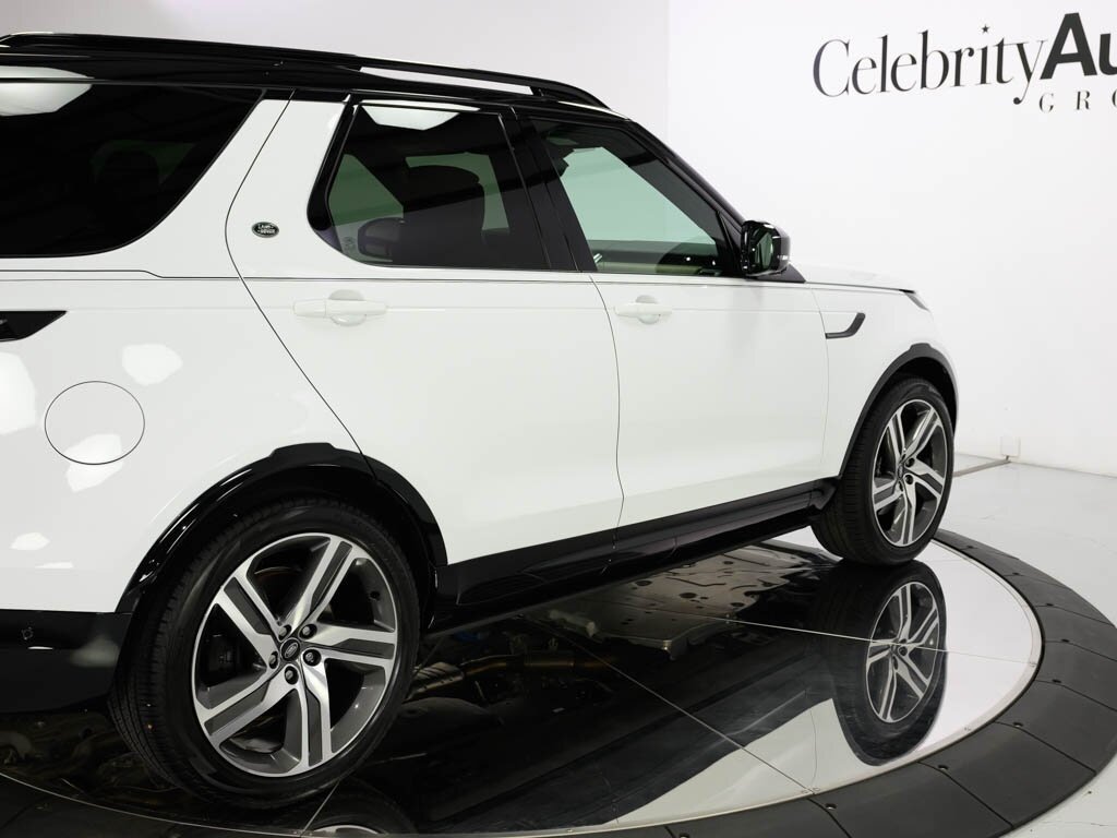 2024 Land Rover Discovery P360 Metropolitan Edition $89K MSRP   - Photo 24 - Sarasota, FL 34243