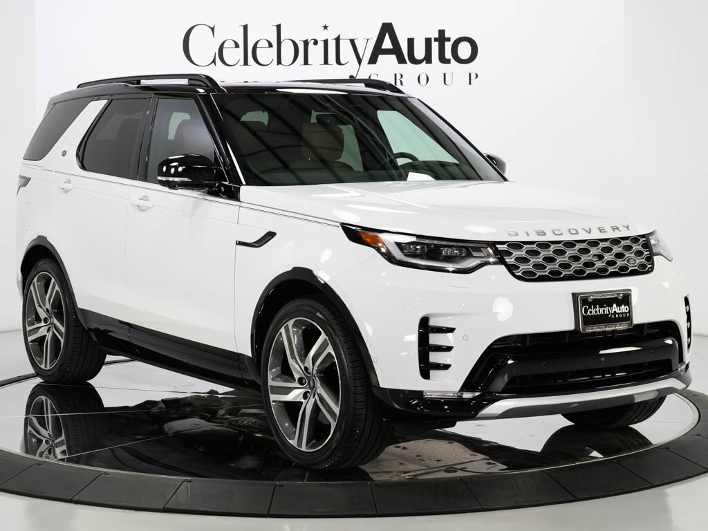 2024 Land Rover Discovery P360 Metropolitan Edition $89K MSRP   - Photo 9 - Sarasota, FL 34243