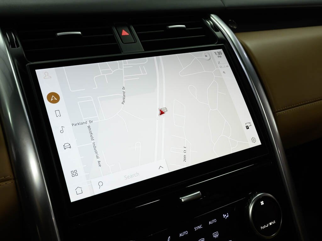 2024 Land Rover Discovery P360 Metropolitan Edition $89K MSRP   - Photo 60 - Sarasota, FL 34243
