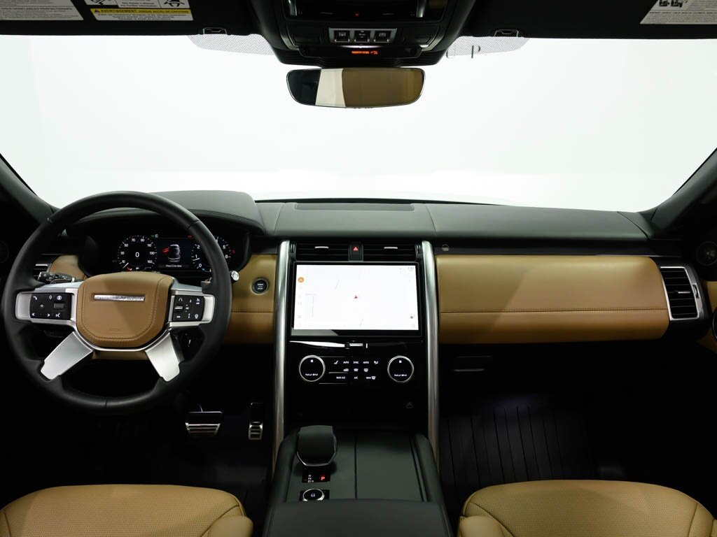 2024 Land Rover Discovery P360 Metropolitan Edition $89K MSRP   - Photo 66 - Sarasota, FL 34243