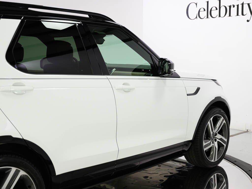 2024 Land Rover Discovery P360 Metropolitan Edition $89K MSRP   - Photo 26 - Sarasota, FL 34243