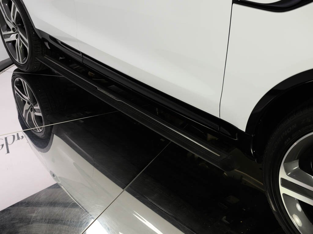 2024 Land Rover Discovery P360 Metropolitan Edition $89K MSRP   - Photo 34 - Sarasota, FL 34243