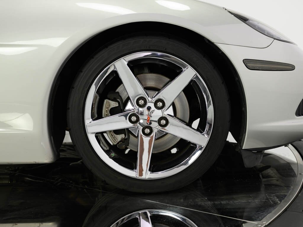 2008 Chevrolet Corvette Convertible Polished Aluminum Wheels - Photo 41 - Sarasota, FL 34243