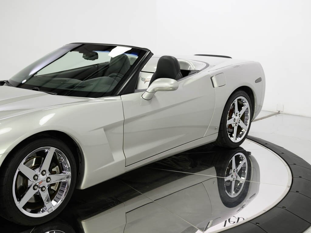 2008 Chevrolet Corvette Convertible Polished Aluminum Wheels - Photo 23 - Sarasota, FL 34243