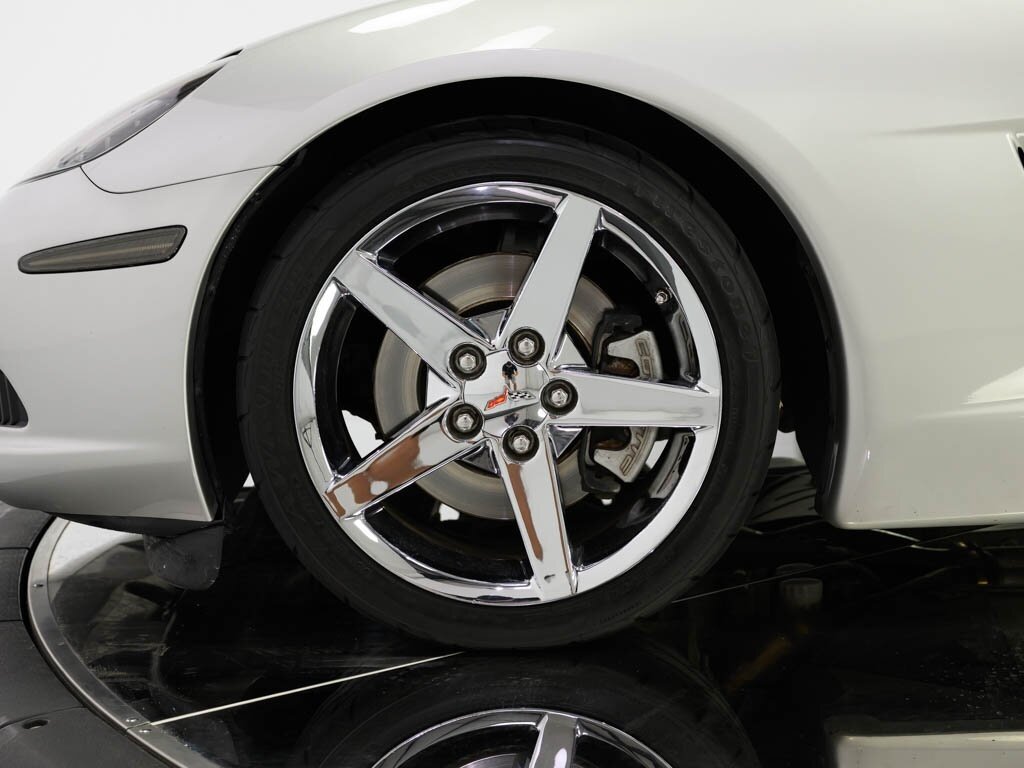 2008 Chevrolet Corvette Convertible Polished Aluminum Wheels - Photo 43 - Sarasota, FL 34243