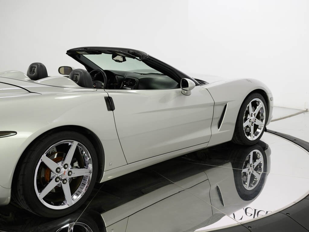 2008 Chevrolet Corvette Convertible Polished Aluminum Wheels - Photo 33 - Sarasota, FL 34243