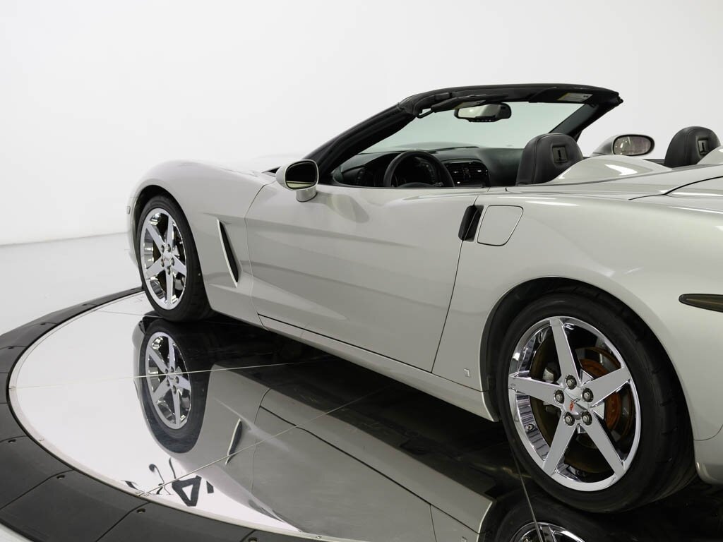 2008 Chevrolet Corvette Convertible Polished Aluminum Wheels - Photo 34 - Sarasota, FL 34243