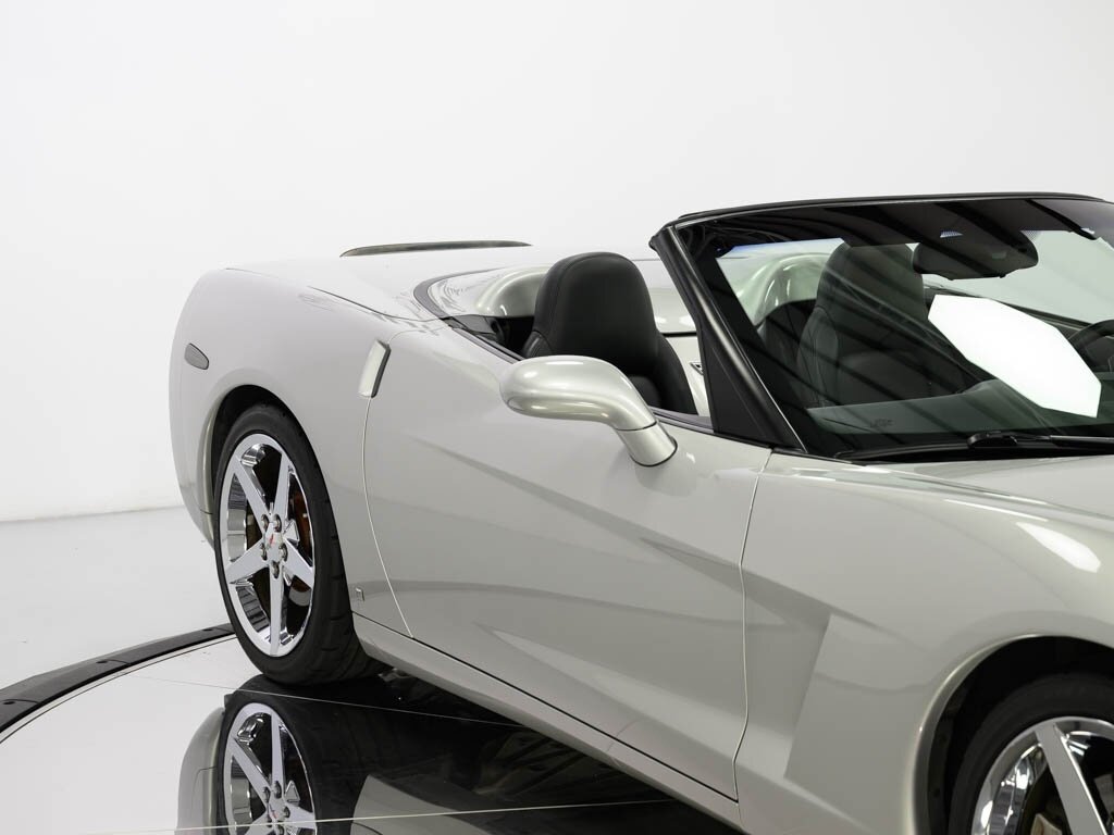 2008 Chevrolet Corvette Convertible Polished Aluminum Wheels - Photo 24 - Sarasota, FL 34243