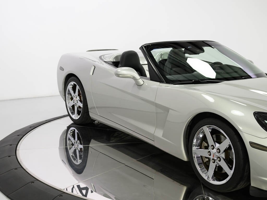 2008 Chevrolet Corvette Convertible Polished Aluminum Wheels - Photo 22 - Sarasota, FL 34243