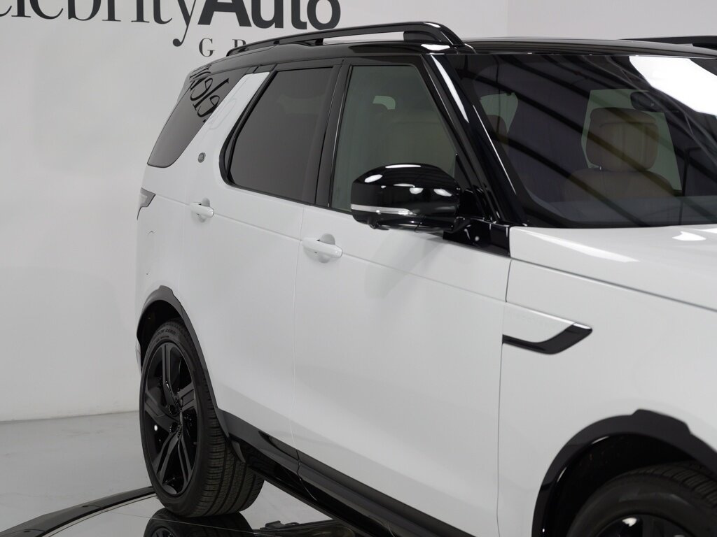 2023 Land Rover Discovery P360 HSE R Dynamic Metropolitan Edition $88K MSRP   - Photo 15 - Sarasota, FL 34243