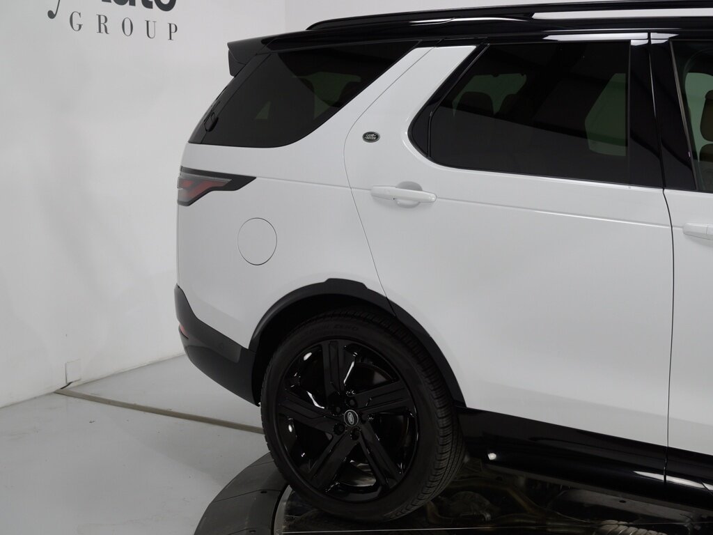 2023 Land Rover Discovery P360 HSE R Dynamic Metropolitan Edition $88K MSRP   - Photo 28 - Sarasota, FL 34243