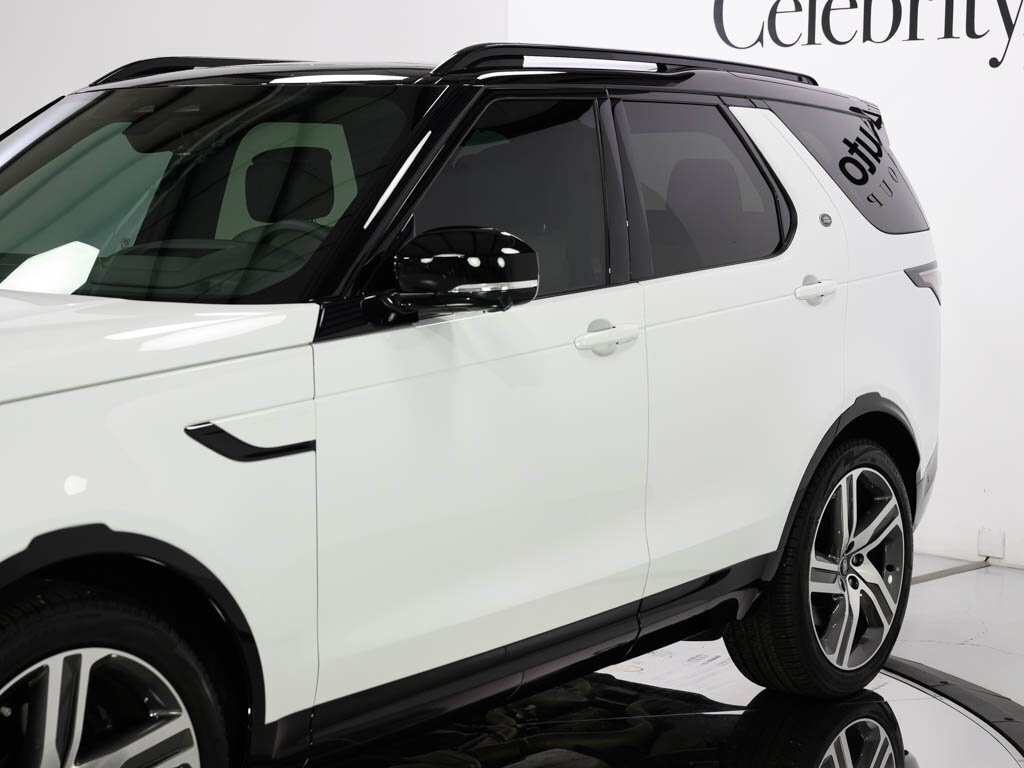 2024 Land Rover Discovery P360 Metropolitan Edition $82K MSRP   - Photo 16 - Sarasota, FL 34243