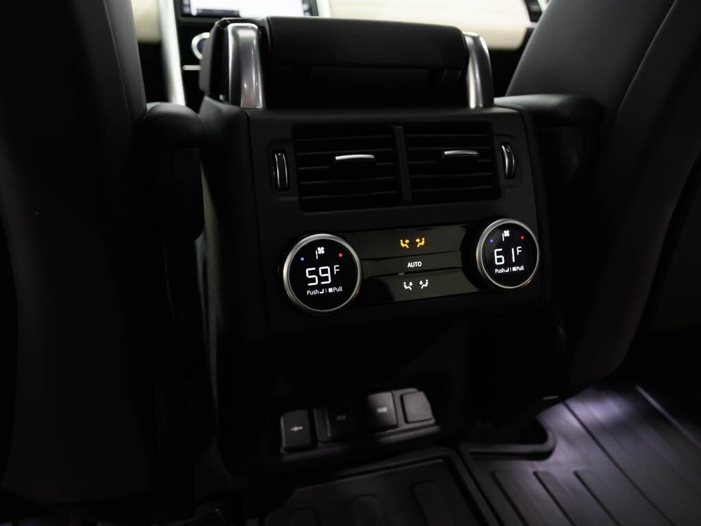 2024 Land Rover Discovery P360 Metropolitan Edition $82K MSRP   - Photo 64 - Sarasota, FL 34243