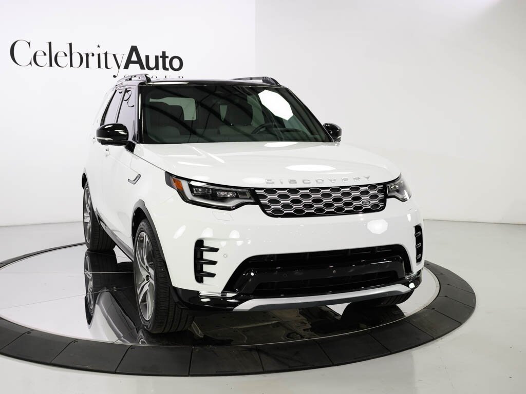 2024 Land Rover Discovery P360 Metropolitan Edition $82K MSRP   - Photo 19 - Sarasota, FL 34243