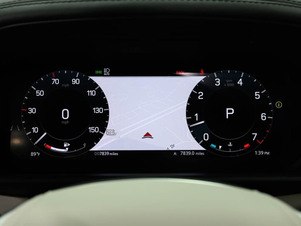 2024 Land Rover Discovery P360 Metropolitan Edition $82K MSRP   - Photo 52 - Sarasota, FL 34243