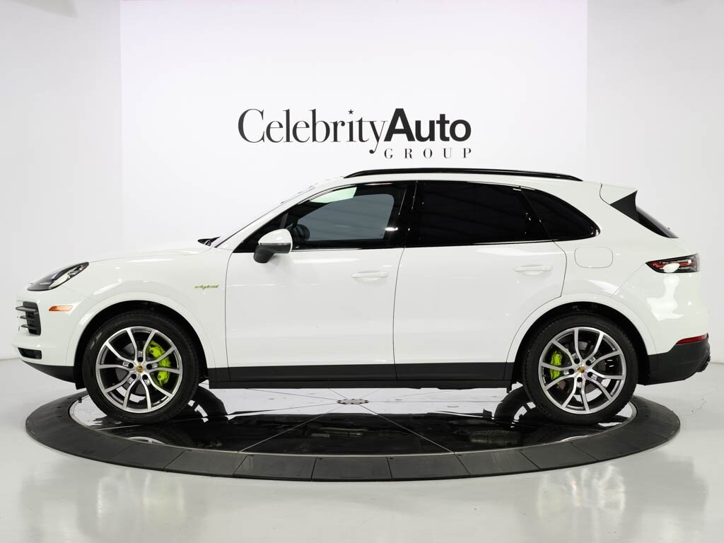 2023 Porsche Cayenne E-Hybrid $112K MSRP Premium Pkg Assistance Pkg - Photo 4 - Sarasota, FL 34243