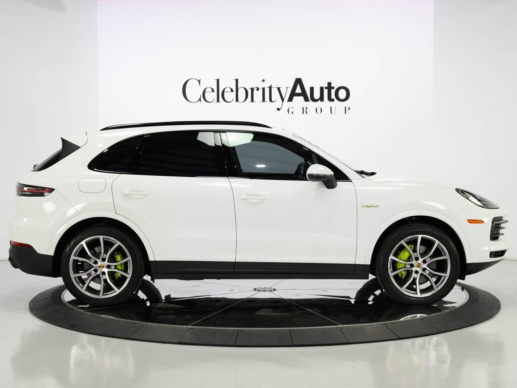 2023 Porsche Cayenne E-Hybrid $112K MSRP Premium Pkg Assistance Pkg - Photo 8 - Sarasota, FL 34243