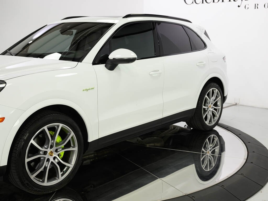 2023 Porsche Cayenne E-Hybrid $112K MSRP Premium Pkg Assistance Pkg - Photo 14 - Sarasota, FL 34243