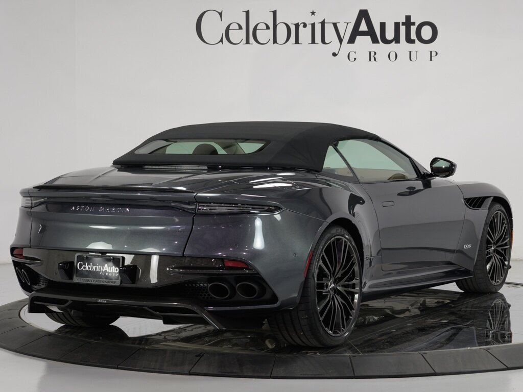 2021 Aston Martin DBS Superleggera Volante $361,386 MSRP   - Photo 14 - Sarasota, FL 34243