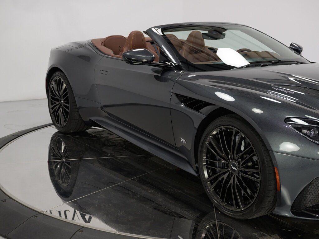 2021 Aston Martin DBS Superleggera Volante $361,386 MSRP   - Photo 22 - Sarasota, FL 34243