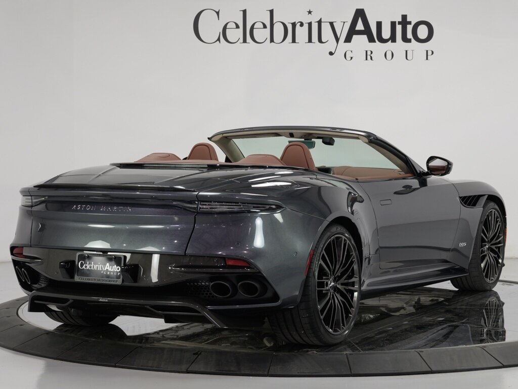 2021 Aston Martin DBS Superleggera Volante $361,386 MSRP   - Photo 13 - Sarasota, FL 34243