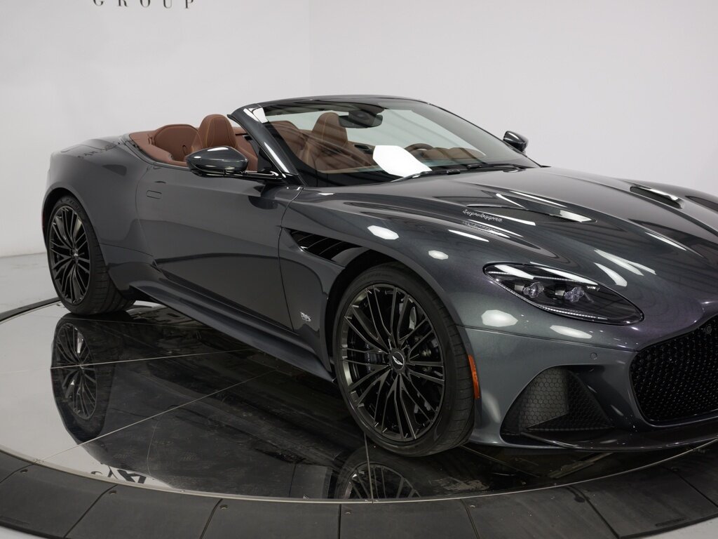 2021 Aston Martin DBS Superleggera Volante $361,386 MSRP   - Photo 19 - Sarasota, FL 34243