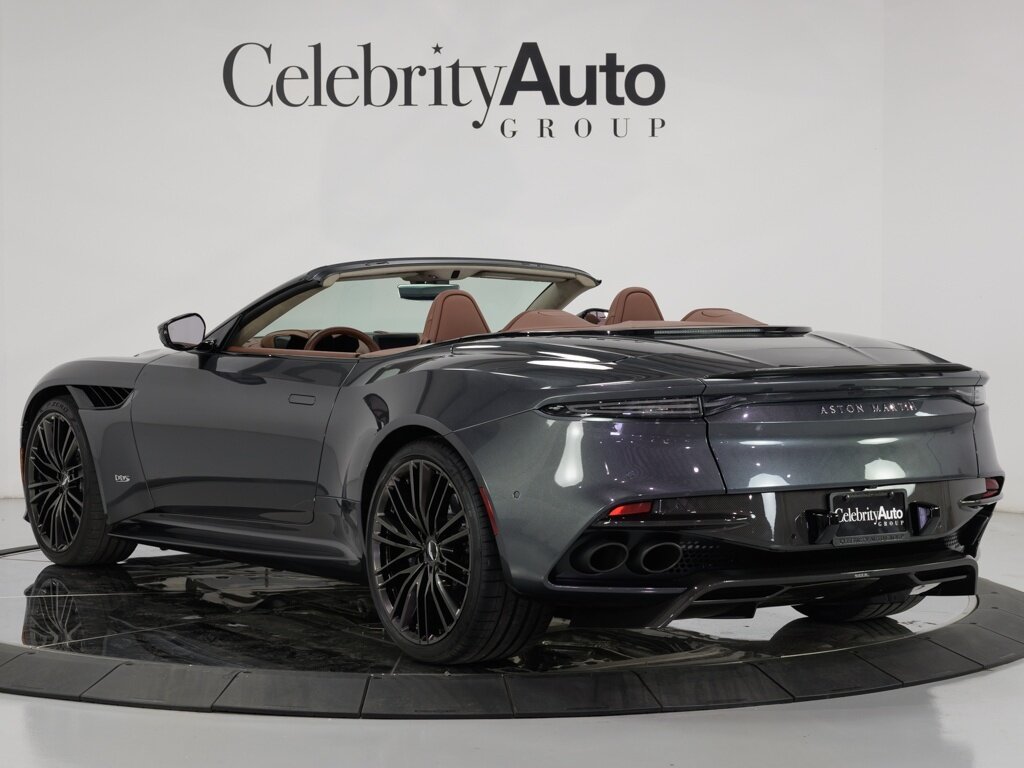 2021 Aston Martin DBS Superleggera Volante $361,386 MSRP   - Photo 9 - Sarasota, FL 34243