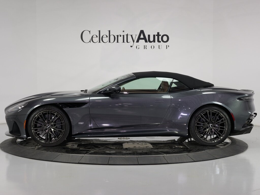 2021 Aston Martin DBS Superleggera Volante $361,386 MSRP   - Photo 8 - Sarasota, FL 34243