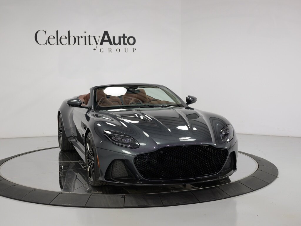 2021 Aston Martin DBS Superleggera Volante $361,386 MSRP   - Photo 28 - Sarasota, FL 34243