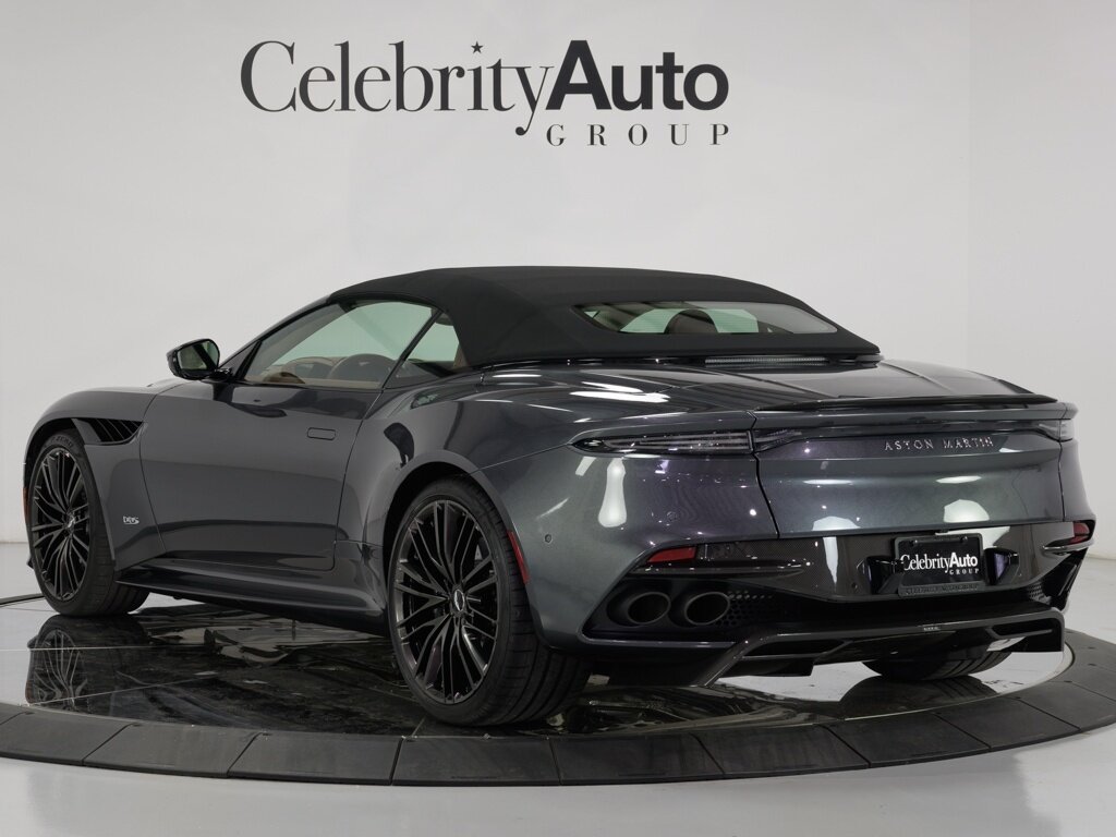 2021 Aston Martin DBS Superleggera Volante $361,386 MSRP   - Photo 10 - Sarasota, FL 34243