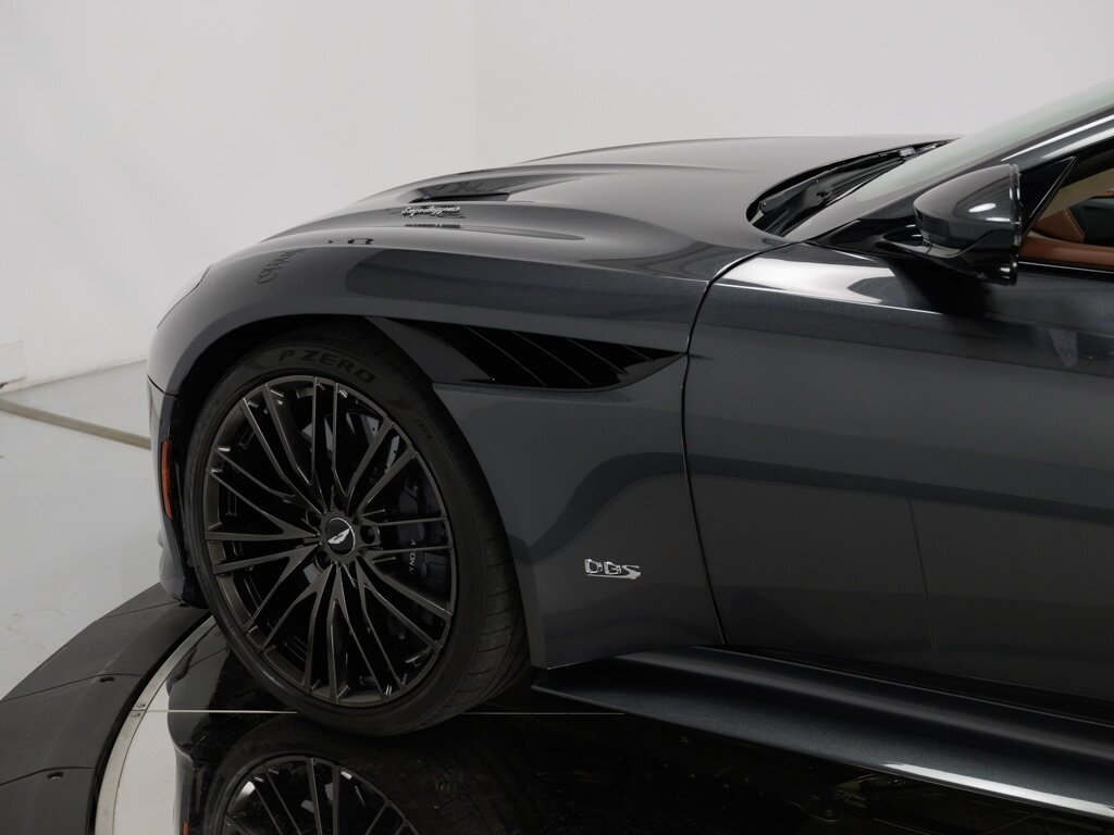 2021 Aston Martin DBS Superleggera Volante $361,386 MSRP   - Photo 27 - Sarasota, FL 34243