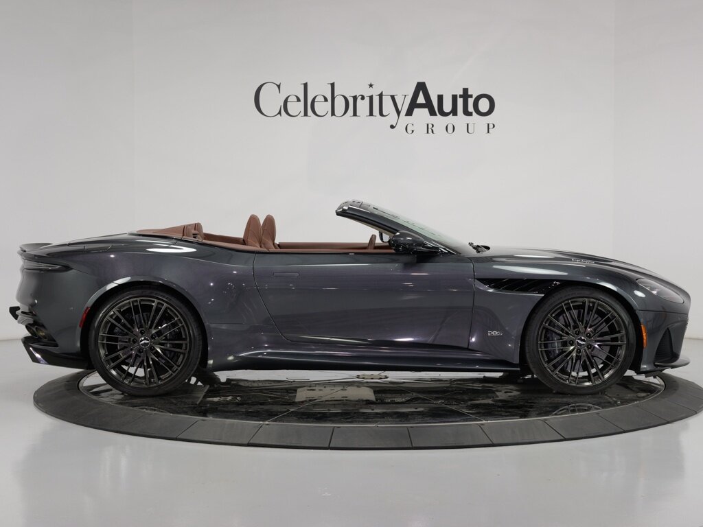 2021 Aston Martin DBS Superleggera Volante $361,386 MSRP   - Photo 15 - Sarasota, FL 34243