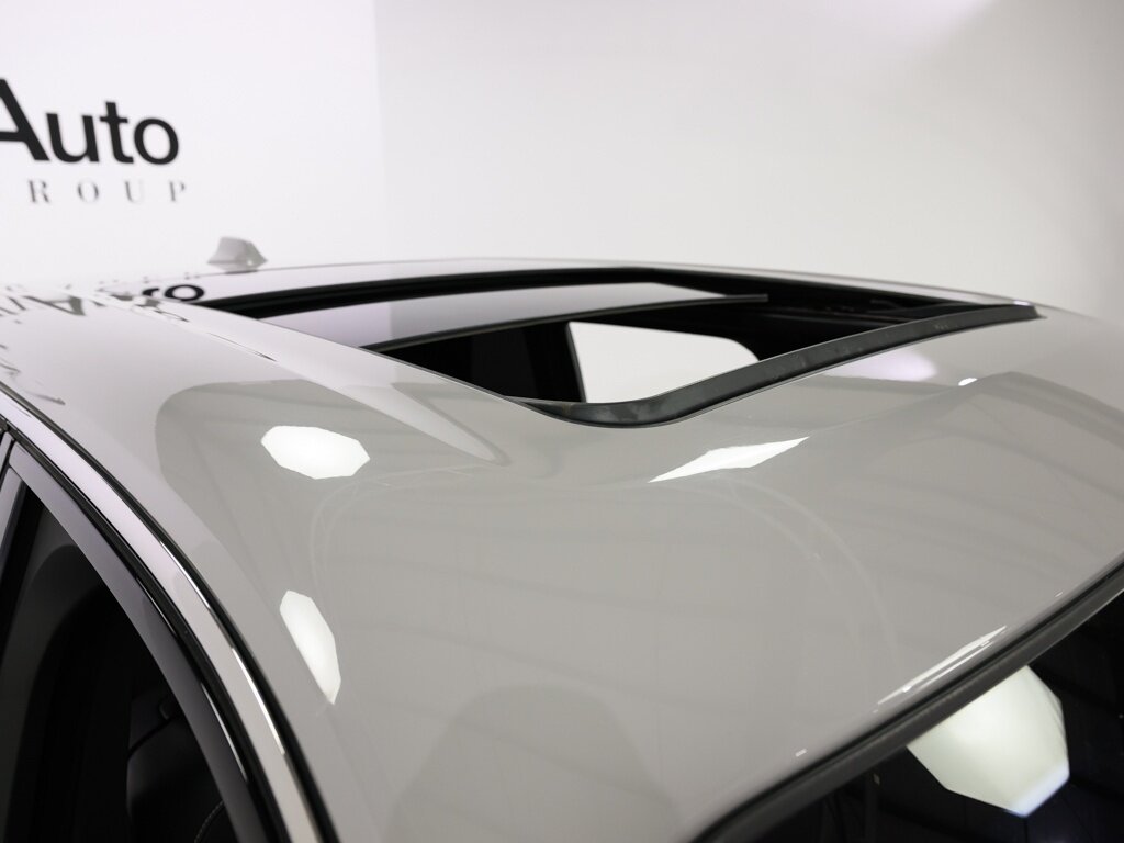 2021 Rolls-Royce Cullinan $389K MSRP Rear Theatre Configuration   - Photo 32 - Sarasota, FL 34243