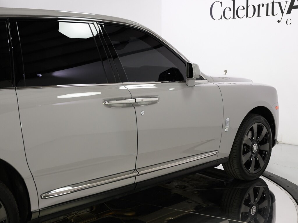 2021 Rolls-Royce Cullinan $389K MSRP Rear Theatre Configuration   - Photo 26 - Sarasota, FL 34243