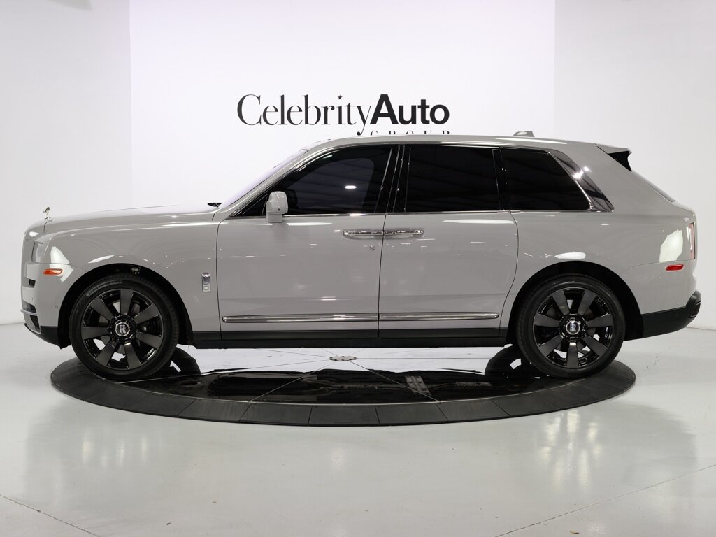2021 Rolls-Royce Cullinan $389K MSRP Rear Theatre Configuration   - Photo 4 - Sarasota, FL 34243