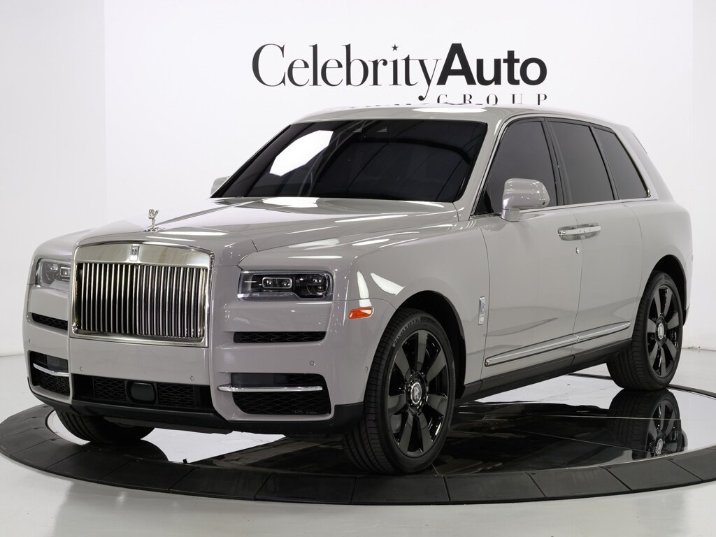 2021 Rolls-Royce Cullinan $389K MSRP Rear Theatre Configuration   - Photo 3 - Sarasota, FL 34243