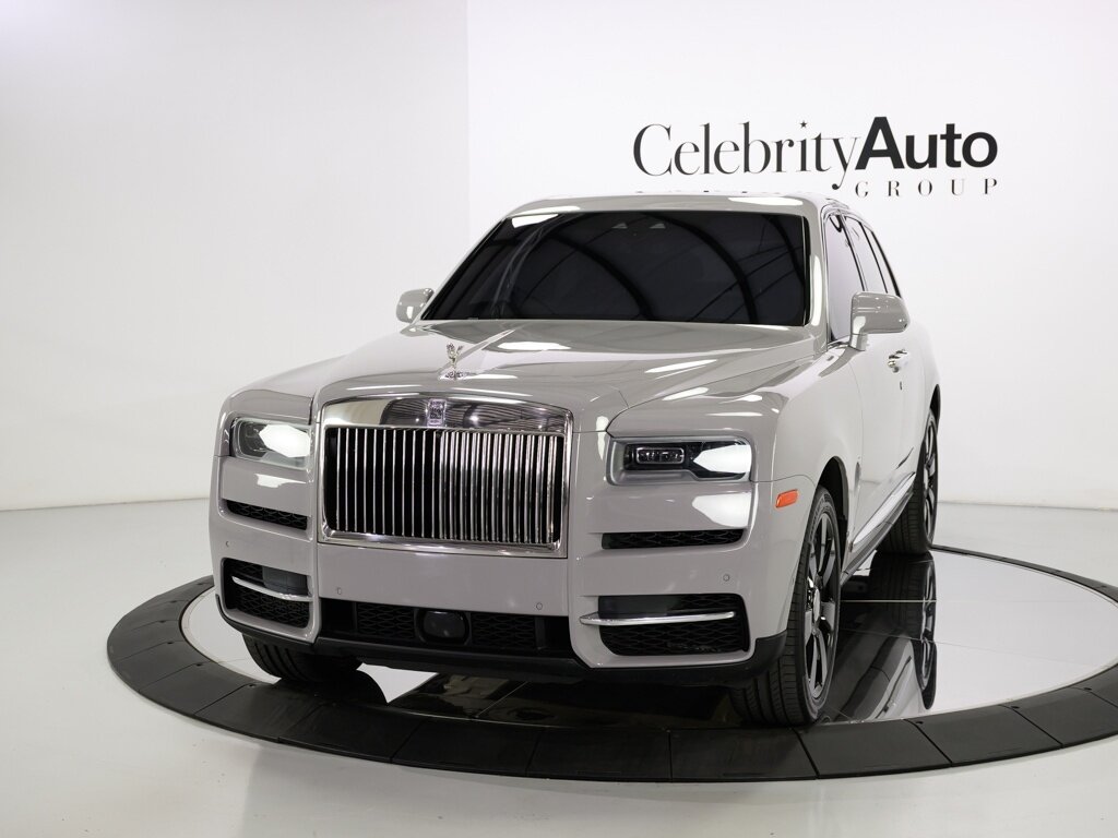 2021 Rolls-Royce Cullinan $389K MSRP Rear Theatre Configuration   - Photo 20 - Sarasota, FL 34243