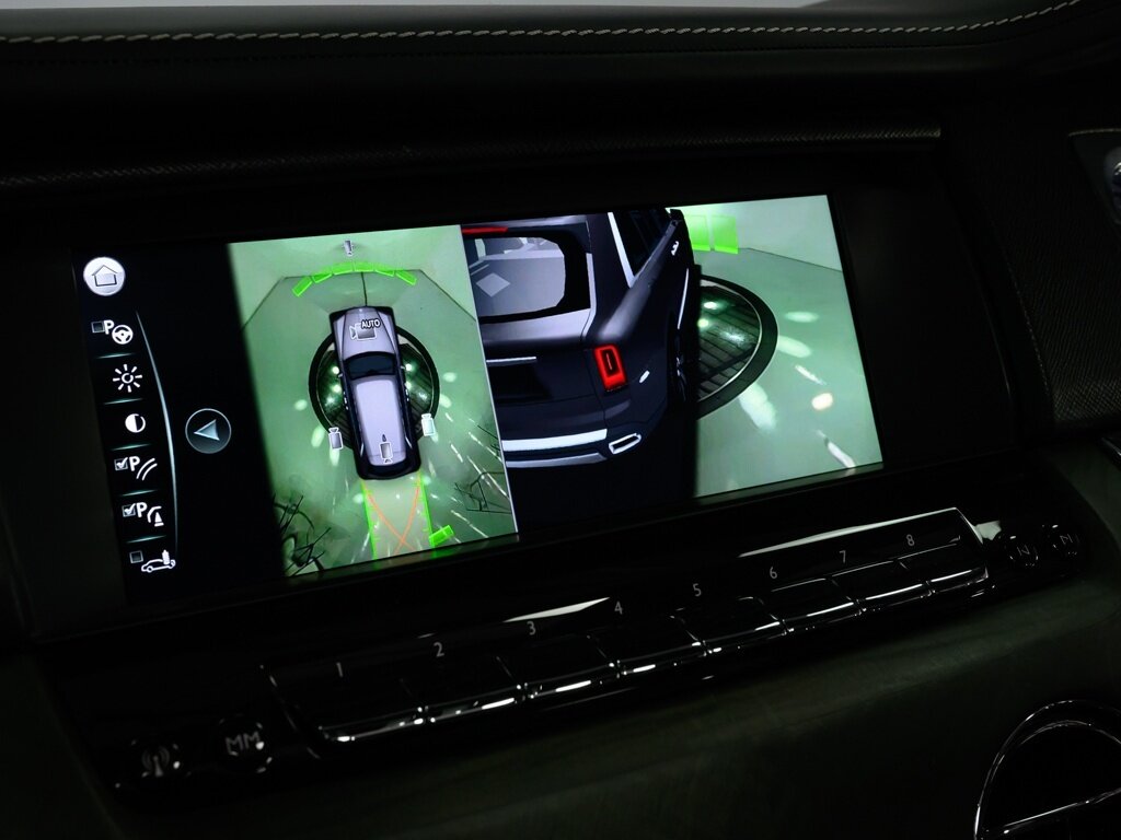2021 Rolls-Royce Cullinan $389K MSRP Rear Theatre Configuration   - Photo 54 - Sarasota, FL 34243