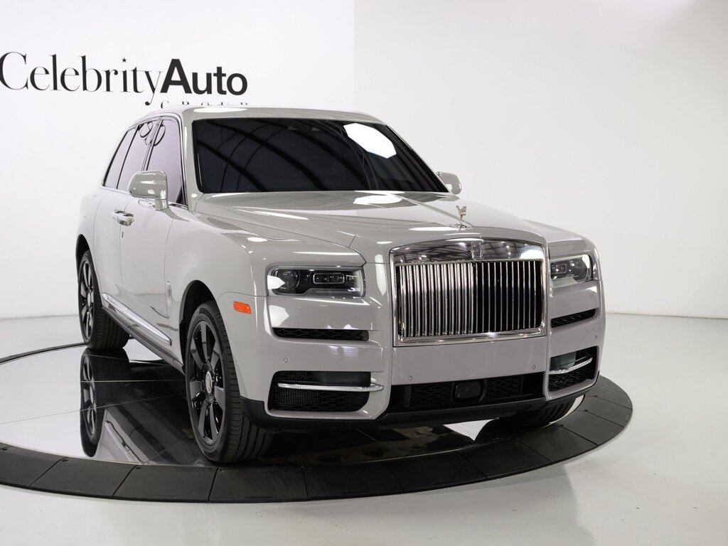 2021 Rolls-Royce Cullinan $389K MSRP Rear Theatre Configuration   - Photo 19 - Sarasota, FL 34243