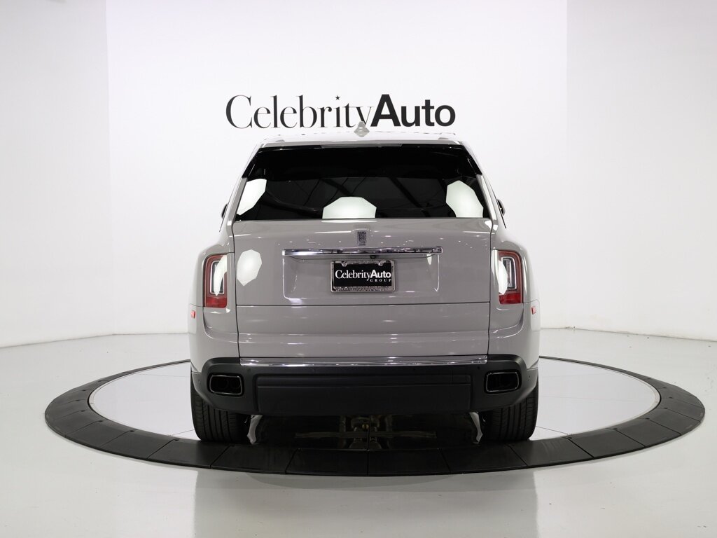 2021 Rolls-Royce Cullinan $389K MSRP Rear Theatre Configuration   - Photo 22 - Sarasota, FL 34243
