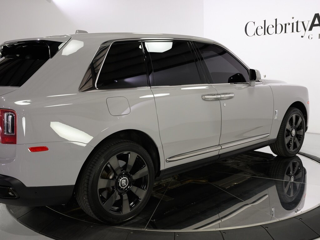2021 Rolls-Royce Cullinan $389K MSRP Rear Theatre Configuration   - Photo 21 - Sarasota, FL 34243