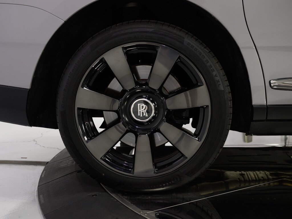 2021 Rolls-Royce Cullinan $389K MSRP Rear Theatre Configuration   - Photo 35 - Sarasota, FL 34243