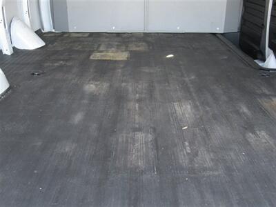 2022 Chevrolet Express 3500 Cargo Van   - Photo 10 - La Puente, CA 91744
